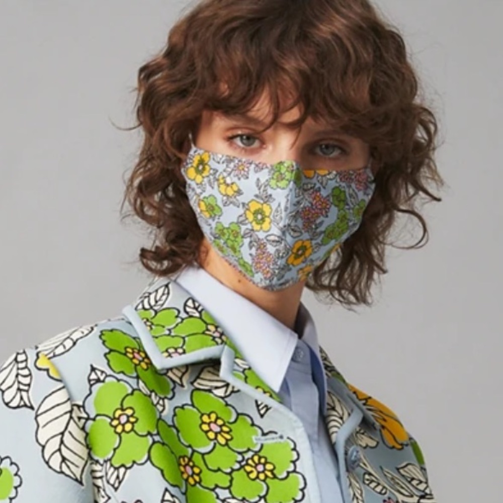 ❤️ Tory Burch New Floral Print Face Mask